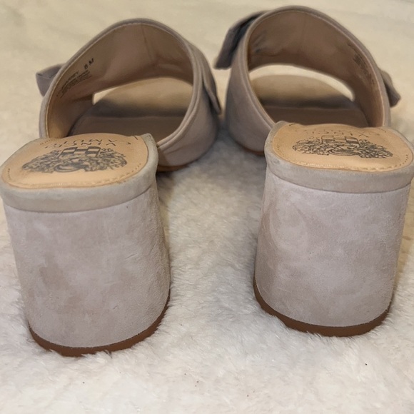 Vince Camuto Womens Beige Tan Neutral Bow Slide Sandals Size 8 Like NEW - Picture 4 of 8